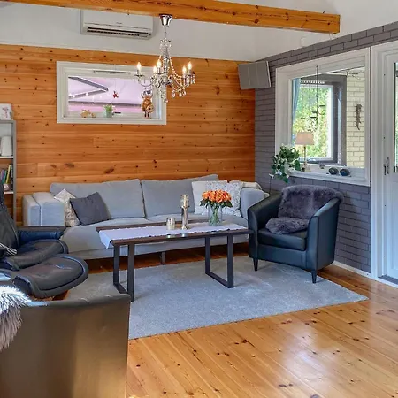 Casa de Férias 3 Bedroom In Florø