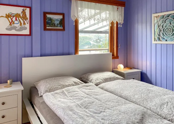 3 Bedroom In Сasa de vacaciones Florø