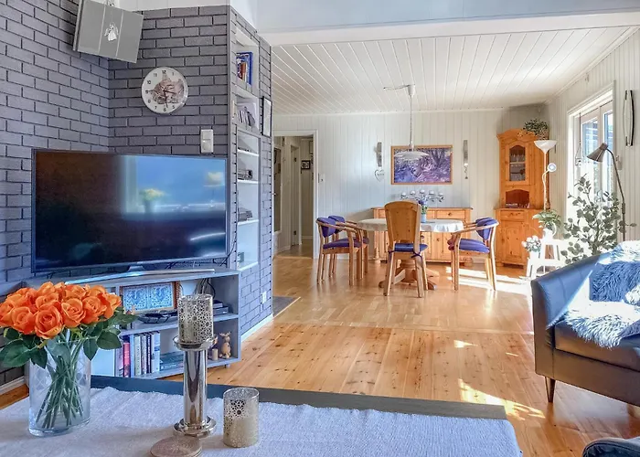 3 Bedroom In *